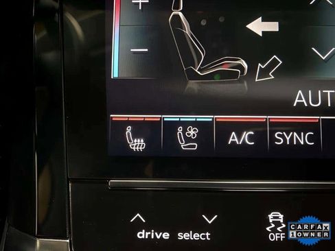 Used 2023 Audi e-tron Premium Plus image 54