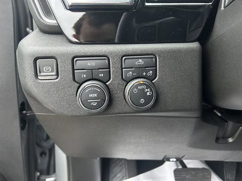 Certified 2024 Chevrolet Silverado 1500 LT image 29