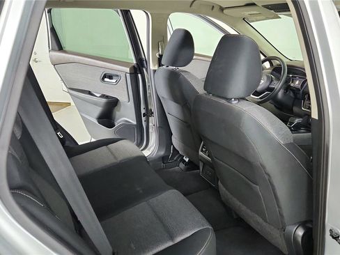 Certified 2022 Nissan Rogue SV image 35