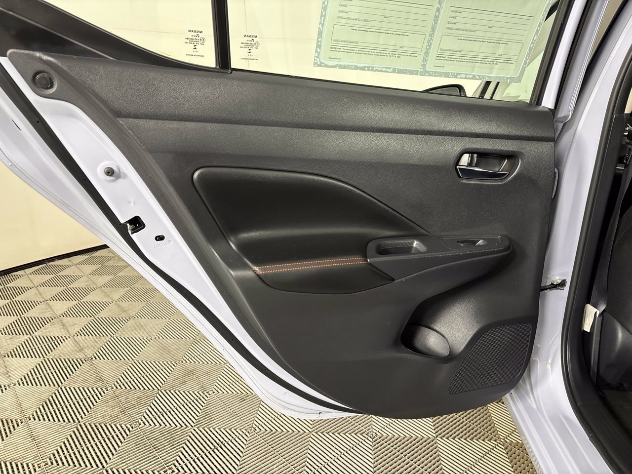 Used 2024 Nissan Versa SR FWD image 21