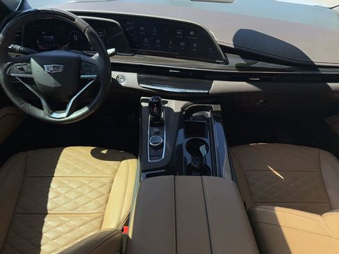 Used 2023 Cadillac Escalade Sport w/ LPO, ONYX Package AWD/4WD image 17