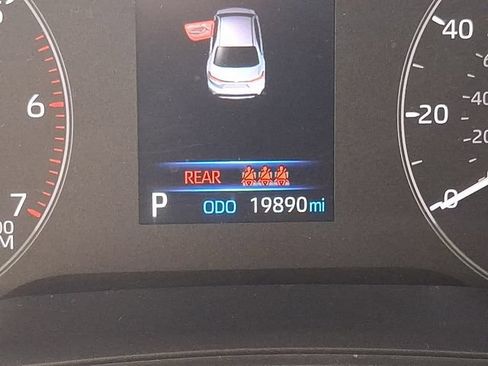 Used 2025 Toyota Corolla LE FWD image 22