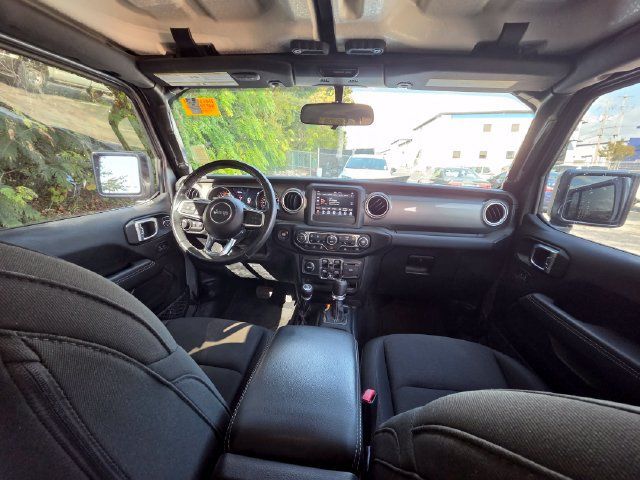Used 2021 Jeep Wrangler Unlimited Sahara w/ Cold Weather Group AWD/4WD image 35