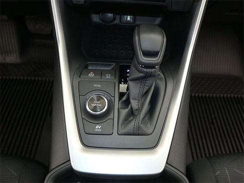 New 2025 Toyota RAV4 XLE image 8