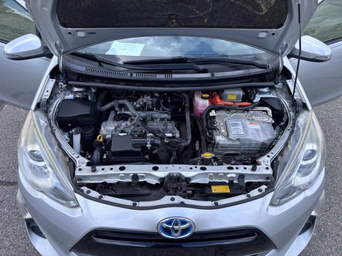 Used 2015 Toyota Prius C Two FWD image 32