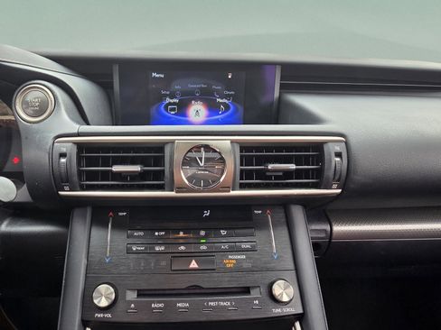 Used 2018 Lexus IS 300 F Sport w/ F Sport Package image 17