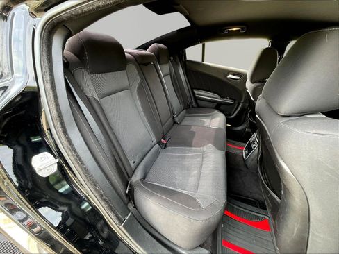 Used 2018 Dodge Charger SXT Plus RWD image 25