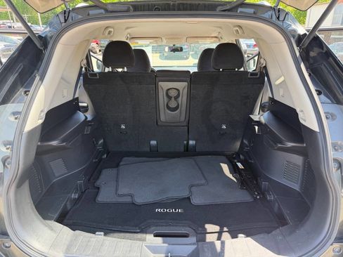 Used 2016 Nissan Rogue SV AWD/4WD image 26