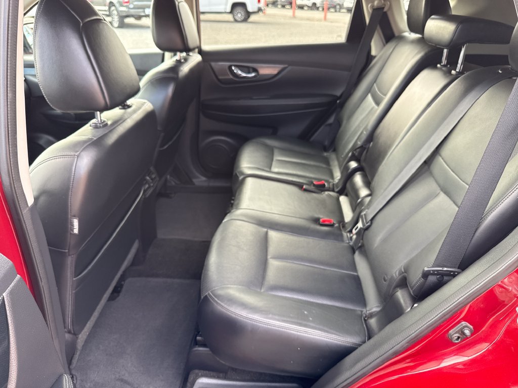 Used 2014 Nissan Rogue SL AWD/4WD image 28