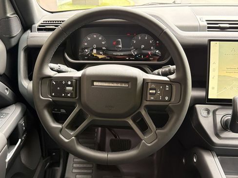 New 2026 Land Rover Defender 130 X-Dynamic SE image 22