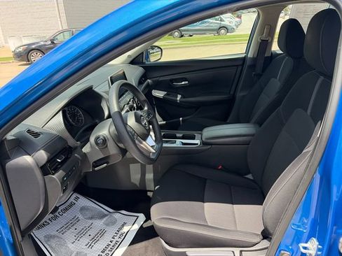 Used 2024 Nissan Sentra SV FWD image 10