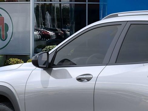 New 2026 Chevrolet Trax ACTIV FWD image 12