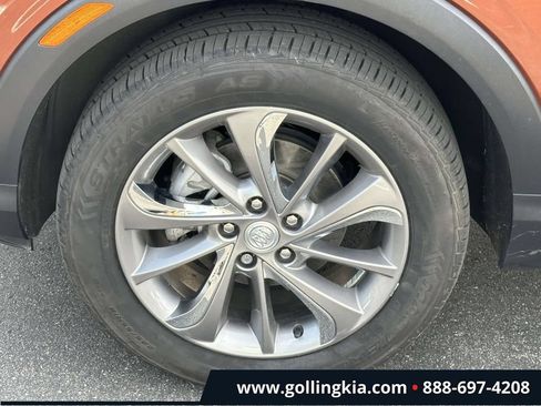 Used 2021 Buick Encore GX Essence w/ Experience Buick Package AWD/4WD image 7