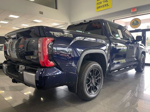 Used 2022 Toyota Tundra Limited w/ TRD Off-Road Package AWD/4WD image 5