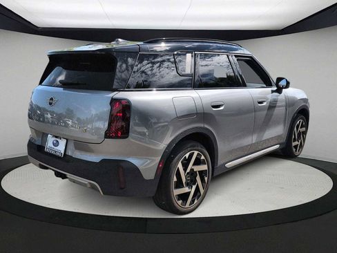 Used 2025 MINI Cooper Countryman SE image 8