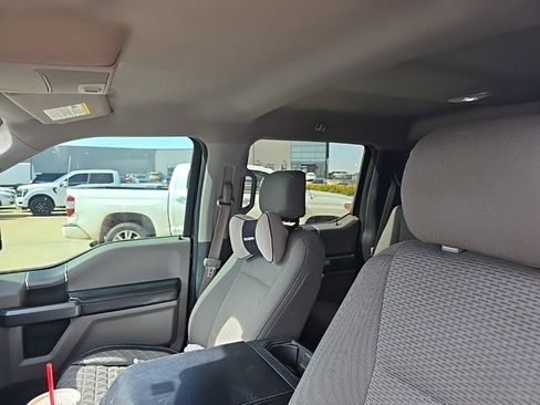 Used 2016 Ford F150 XLT w/ Equipment Group 302A Luxury image 8