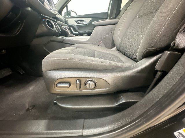 Used 2021 Chevrolet Blazer LT FWD image 22