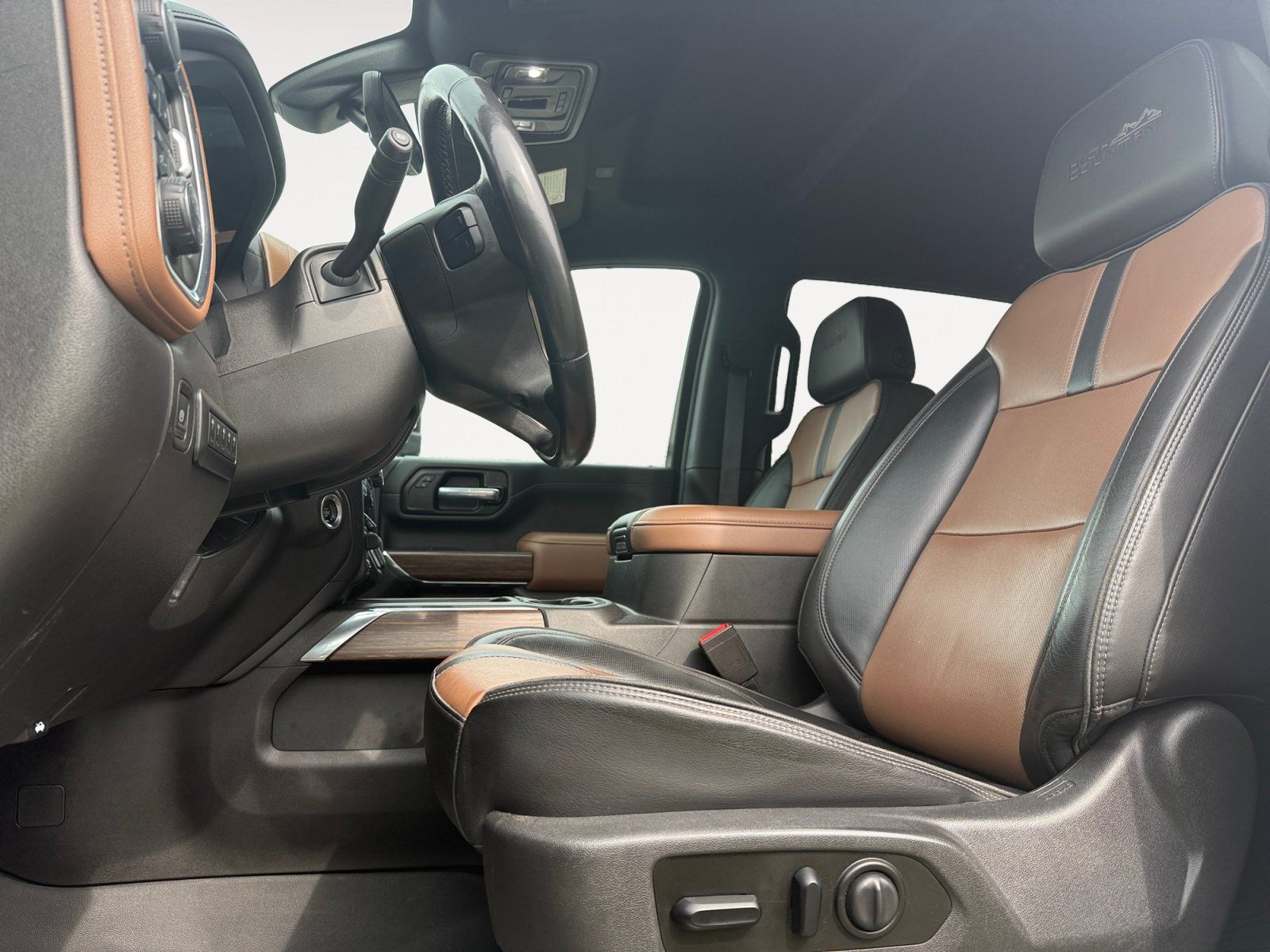 Certified 2021 Chevrolet Silverado 2500 High Country w/ Z71 Off-Road Package AWD/4WD image 9
