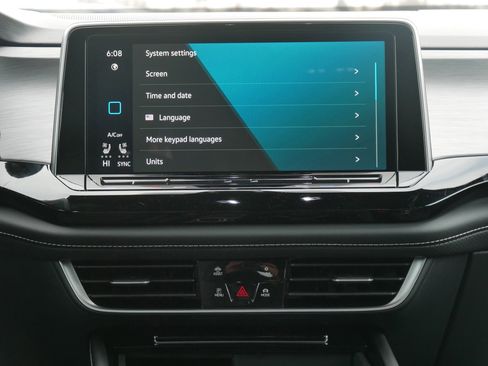 New 2026 Volkswagen Atlas Cross Sport SE image 10