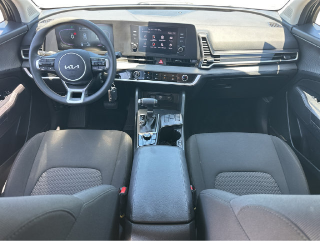 Used 2025 Kia Sportage LX FWD image 8