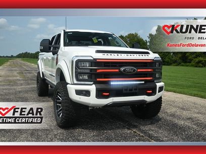 New 2026 Ford F250 Lariat w/ Black Appearance Package