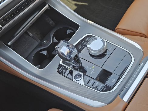 Used 2022 BMW X5 sDrive40i w/ M Sport Package image 22