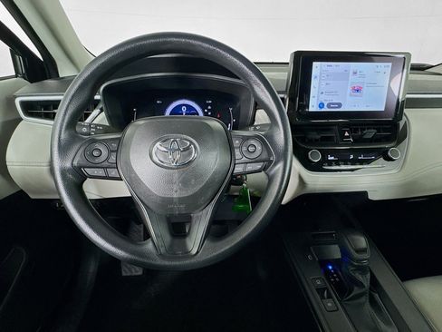Used 2026 Toyota Corolla Cross L AWD/4WD image 10
