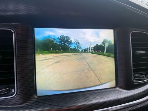 Used 2018 Dodge Charger R/T Scat Pack image 29