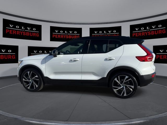 Used 2020 Volvo XC40 T5 R-Design w/ Protection Package AWD/4WD image 5