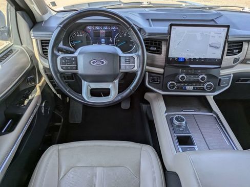 Used 2024 Ford Expedition Limited RWD image 19