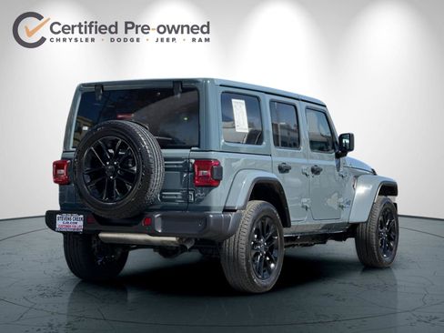 Used 2025 Jeep Wrangler Unlimited Sahara w/ Safety Group AWD/4WD image 4