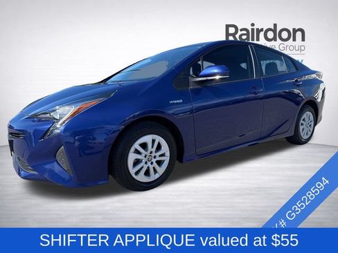 Used 2016 Toyota Prius Two FWD image 3