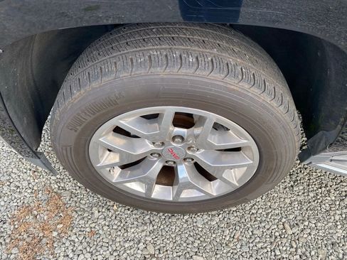 Used 2019 GMC Yukon SLT image 28