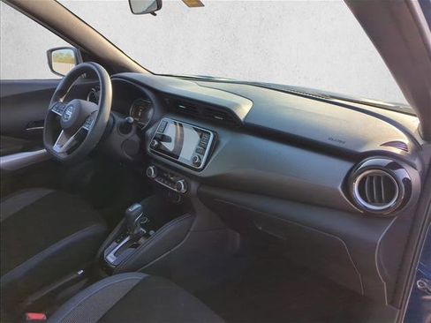 Used 2020 Nissan Kicks SV image 24