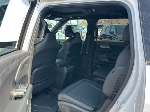 New 2027 Kia Telluride S image 14