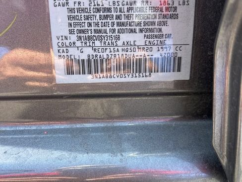 Used 2025 Nissan Sentra SV FWD image 3