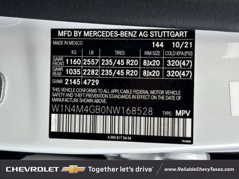 Used 2022 Mercedes-Benz GLB 250 image 33