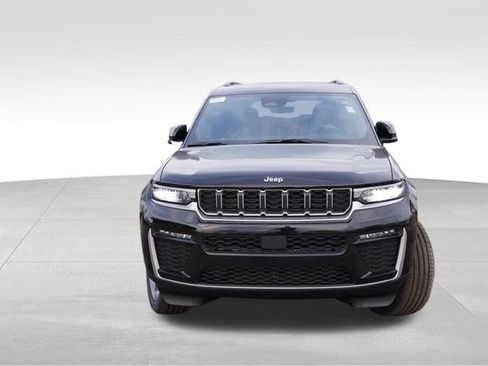 New 2026 Jeep Grand Cherokee L Limited AWD/4WD image 8
