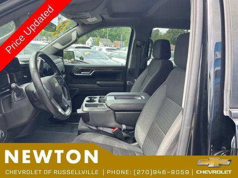 Used 2024 Chevrolet Silverado 1500 LT AWD/4WD image 4