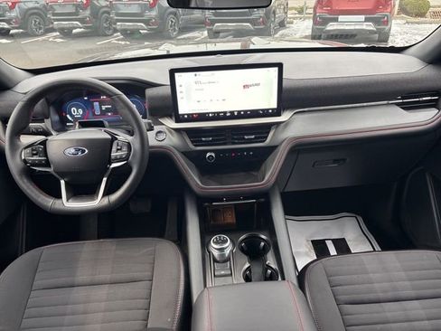 Used 2025 Ford Explorer ST-Line image 30