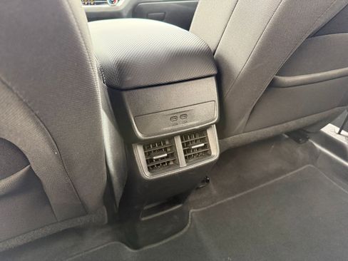 Used 2025 Chevrolet Equinox LT image 24