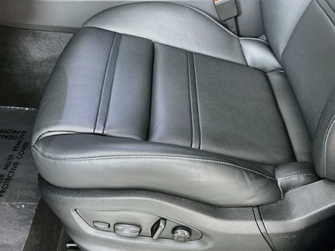 Certified 2026 Porsche Cayenne Coupe AWD/4WD image 12