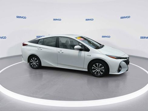 Used 2022 Toyota Prius Prime Limited FWD image 9