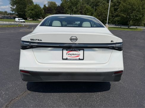 Used 2026 Nissan Sentra SL w/ Floor Mat Package FWD image 6