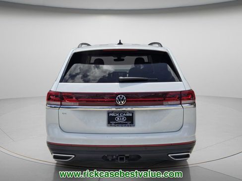 Used 2024 Volkswagen Atlas SE FWD image 6