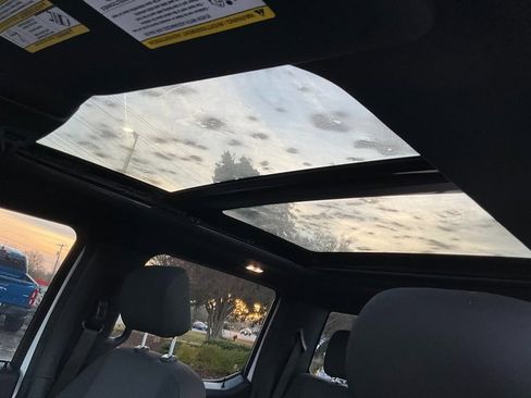 Used 2019 Ford F150 XLT w/ Equipment Group 302A Luxury image 9