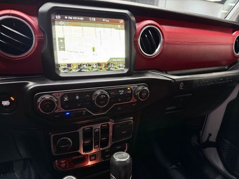 Used 2023 Jeep Wrangler Unlimited Rubicon 4xe AWD/4WD image 25