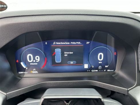 Used 2025 Ford Explorer ST-Line image 12