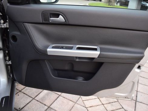 Used 2011 Volvo V50 T5 image 74