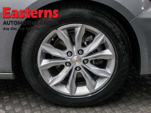 Used 2024 Chevrolet Malibu LT image 30